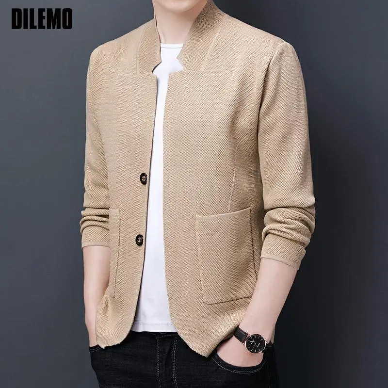 High Quality Brand Fashion Stand Collar Knit Blazer Sweater Cardigan Men Casual Autum Woolen Trendy Coats Jacket Mens Clothes
High Quality Brand Fashion Stand Collar Knit Blazer Sweater Cardigan Men Casual Autum Woolen Trendy Coats Jacket Mens Clothes