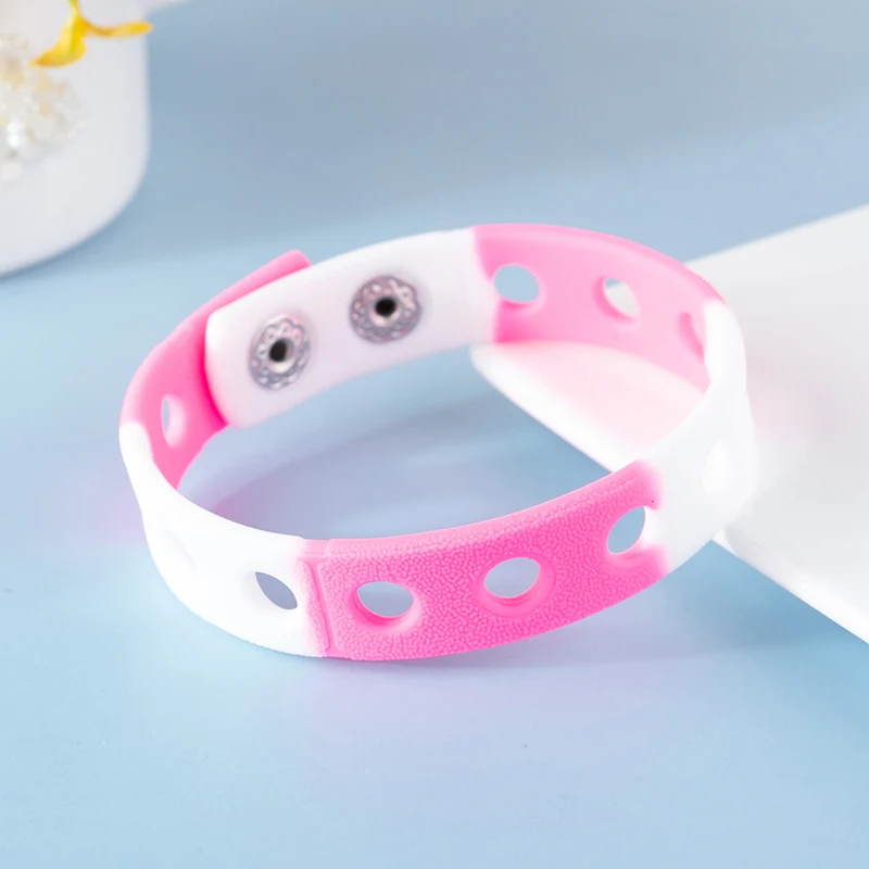 Sansango 1Pcs Mix Style Silicone Bracelet Wristband 21cm Fit Shoe Charms Shoe Buckle Wristband Rubber Wrist Strap Kids Gift
Sansango 1Pcs Mix Style Silicone Bracelet Wristband 21cm Fit Shoe Charms Shoe Buckle Wristband Rubber Wrist Strap Kids Gift