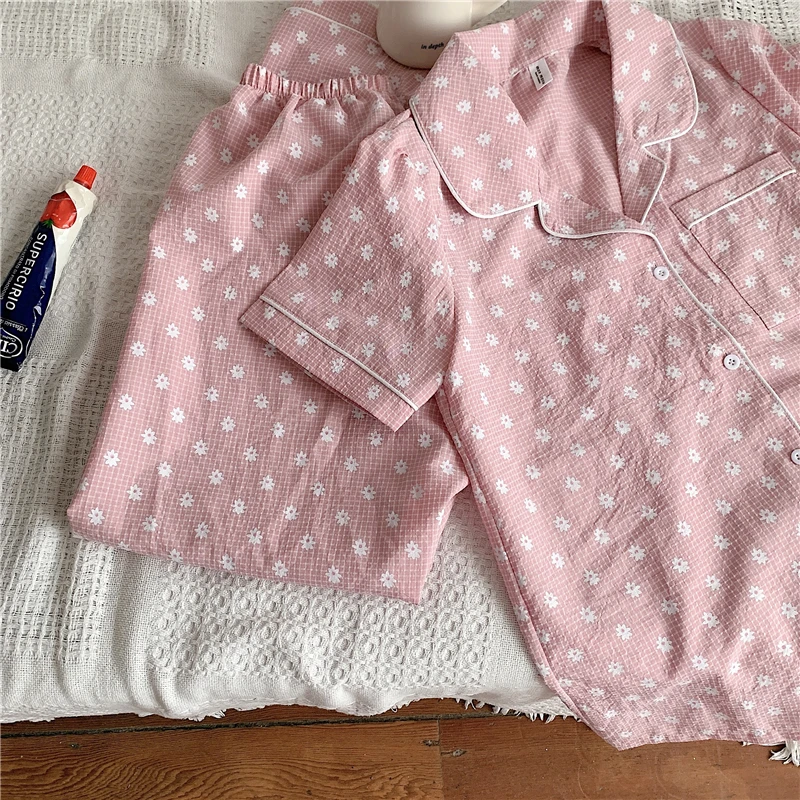 Harajpee Fashion Pajamas Korean Ins Sweet Flower Pajama Women's Spring and Autumn Cotton Short Sleeved Trousers Home Clothes
Harajpee Fashion Pajamas Korean Ins Sweet Flower Pajama Women's Spring and Autumn Cotton Short Sleeved Trousers Home Clothes