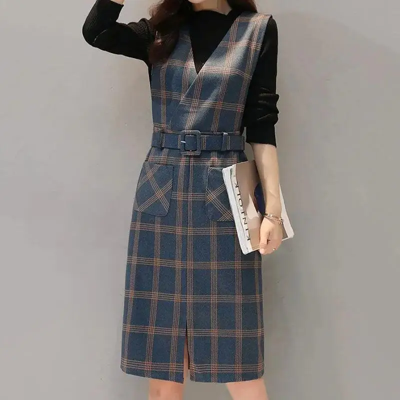 Long-sleeved Plaid Woolen Waist Temperament Vest Two-piece Suit 2021 Spring and Autumn Bottoming Dress Tooling Vest Suit
Long-sleeved Plaid Woolen Waist Temperament Vest Two-piece Suit 2021 Spring and Autumn Bottoming Dress Tooling Vest Suit