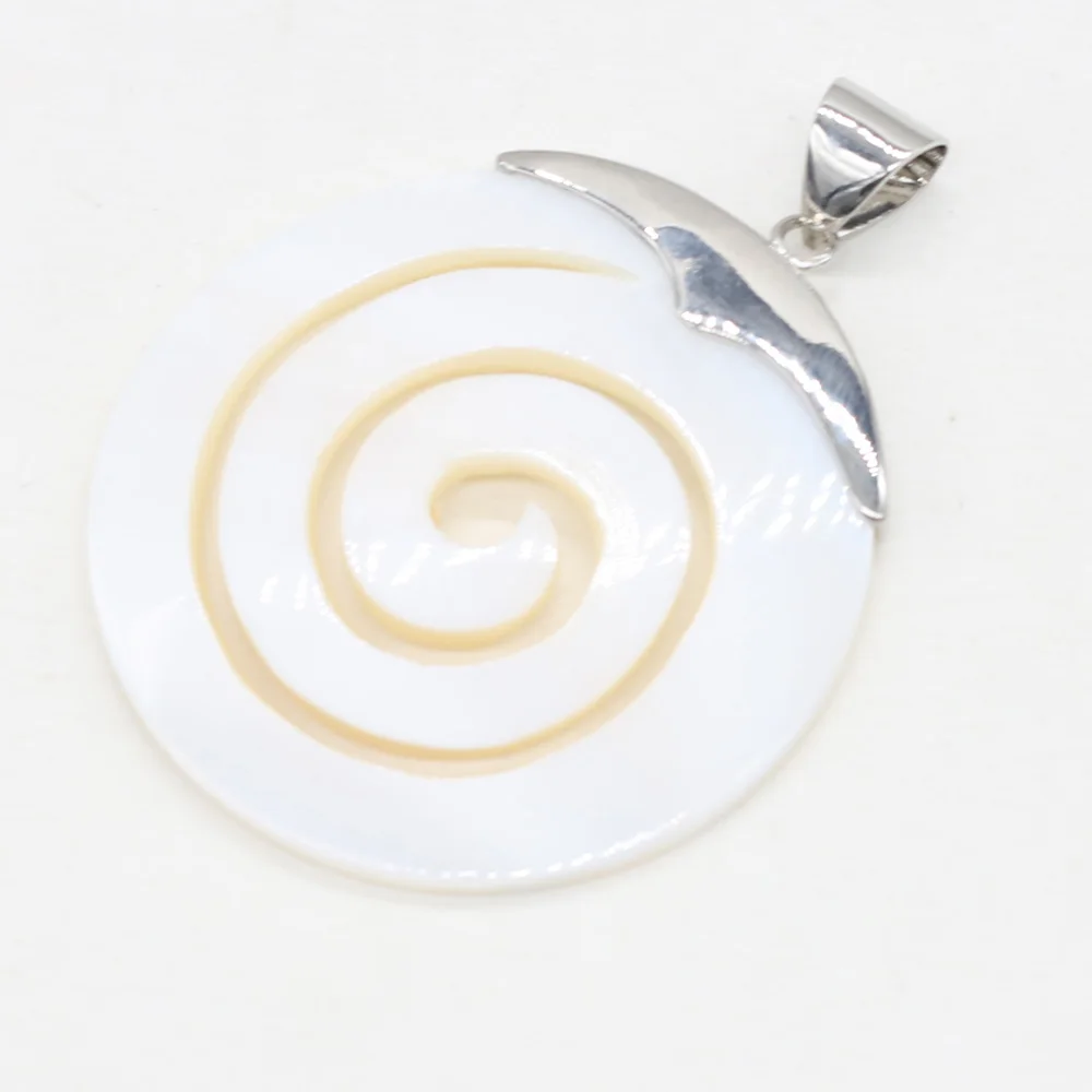 Natural Mother Pearl Shell Charms Pendants for Women Gifts Jewelry Making DIY Accessories Fit Necklaces Earring Size 45x45mm
Natural Mother Pearl Shell Charms Pendants for Women Gifts Jewelry Making DIY Accessories Fit Necklaces Earring Size 45x45mm
