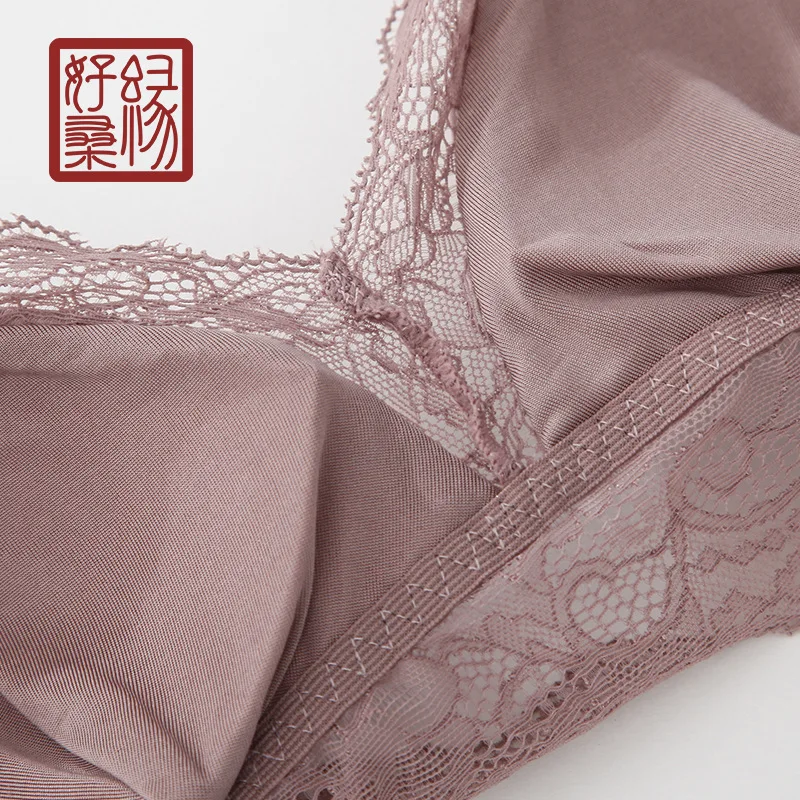 hao sang yuan New Style French Online Celebrity Section Sexy Lace Real Silk Mulberry Silk Thin Mould Cup without Steel Ring Comf
hao sang yuan New Style French Online Celebrity Section Sexy Lace Real Silk Mulberry Silk Thin Mould Cup without Steel Ring Comf