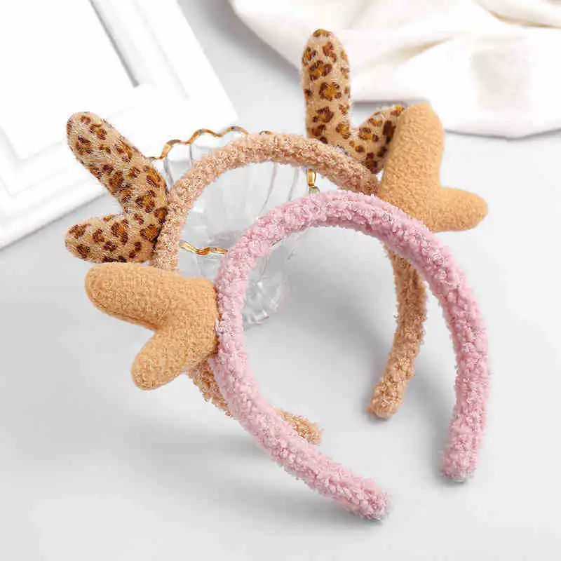 My Kawaii Ears Christmas Cute Antlers Headband Lamb Wool Plush Hair Accessories for Plush Stuff
My Kawaii Ears Christmas Cute Antlers Headband Lamb Wool Plush Hair Accessories for Plush Stuff