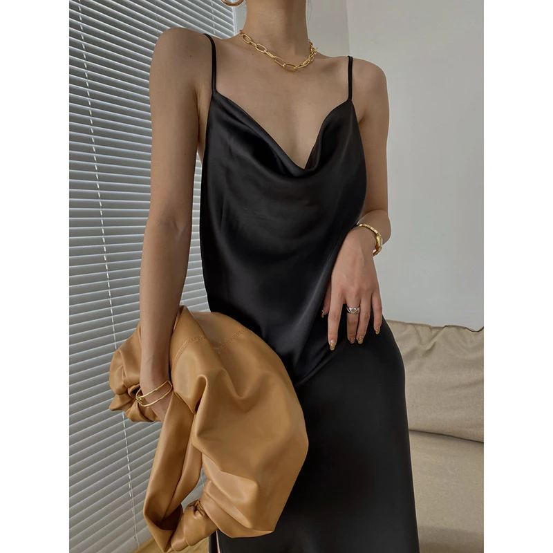 New Silkb Spaghetti Strap Split V-neck Maxi Dresses For Women Summer Sexy Slim Dresses For Women 2021 Elegant French Party Dress
New Silkb Spaghetti Strap Split V-neck Maxi Dresses For Women Summer Sexy Slim Dresses For Women 2021 Elegant French Party Dress
