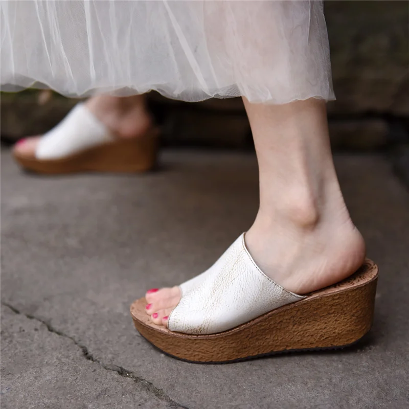 Artmu Original Retro High Heels Women's Slippers Thick Heels Wedge Heels Platform Sandals Genuine Leather Handmade Shoes P215-39
Artmu Original Retro High Heels Women's Slippers Thick Heels Wedge Heels Platform Sandals Genuine Leather Handmade Shoes P215-39