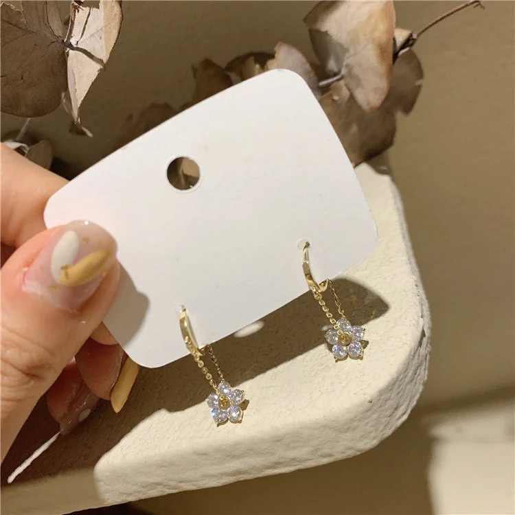 S925 Silver Needle Sweet New Style Earrings Small Flower Tassel Earrings Small Fresh Simple Earrings
S925 Silver Needle Sweet New Style Earrings Small Flower Tassel Earrings Small Fresh Simple Earrings
