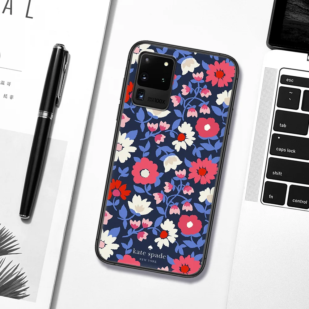 Luxury Brand Kate Pink Flower Phone Case For Samsung Galaxy S 6 7 8 9 10 E 20 UITRA FE 21 Edge Note 8 9 10 Plus black Waterproof
Luxury Brand Kate Pink Flower Phone Case For Samsung Galaxy S 6 7 8 9 10 E 20 UITRA FE 21 Edge Note 8 9 10 Plus black Waterproof
