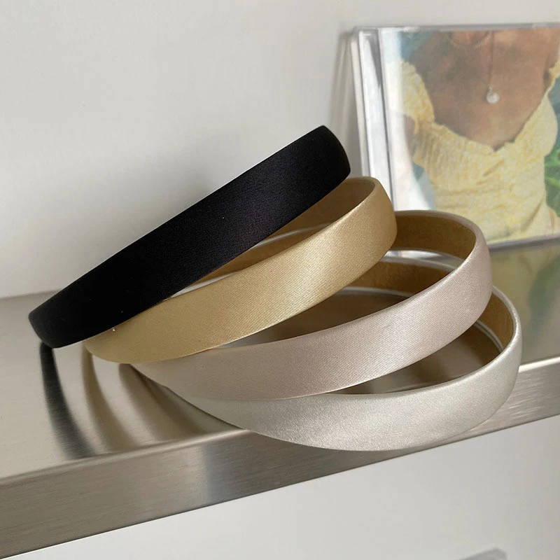 Women Thin Side Headband Smooth Silk Head Hoop Solid Color Hair band Simple Fabric Hairband Girls Hair Hoop Hair Accessories
Women Thin Side Headband Smooth Silk Head Hoop Solid Color Hair band Simple Fabric Hairband Girls Hair Hoop Hair Accessories