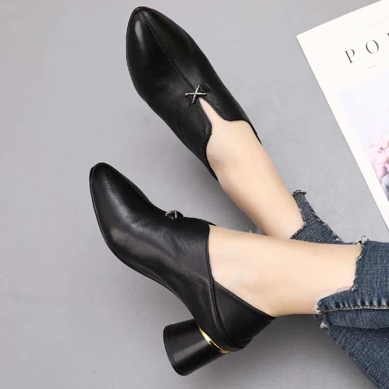 GKTINOO Spring Shoes Women 2021 New Genuine Leather Women's Shoes Pointed Toe Thick Heels Fashion Women Shoes Large Size 34-43
GKTINOO Spring Shoes Women 2021 New Genuine Leather Women's Shoes Pointed Toe Thick Heels Fashion Women Shoes Large Size 34-43