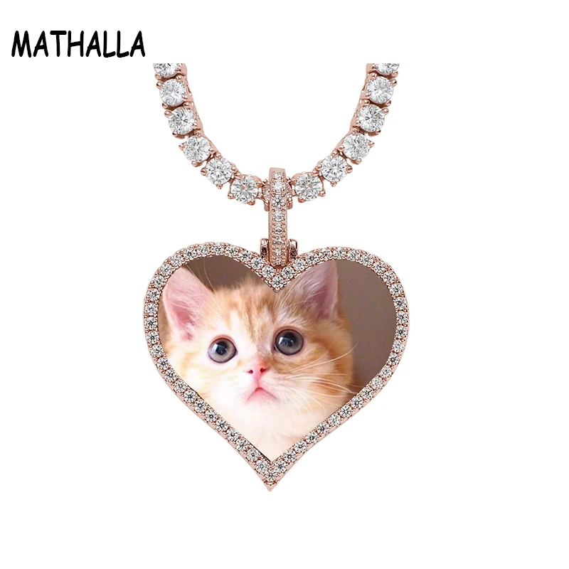 MATHALLA Custom Picture Memory Medallion Heart Pendant Necklace Ice Out Zircon Couple Necklace Hiphop Jewelry as a Gift
MATHALLA Custom Picture Memory Medallion Heart Pendant Necklace Ice Out Zircon Couple Necklace Hiphop Jewelry as a Gift