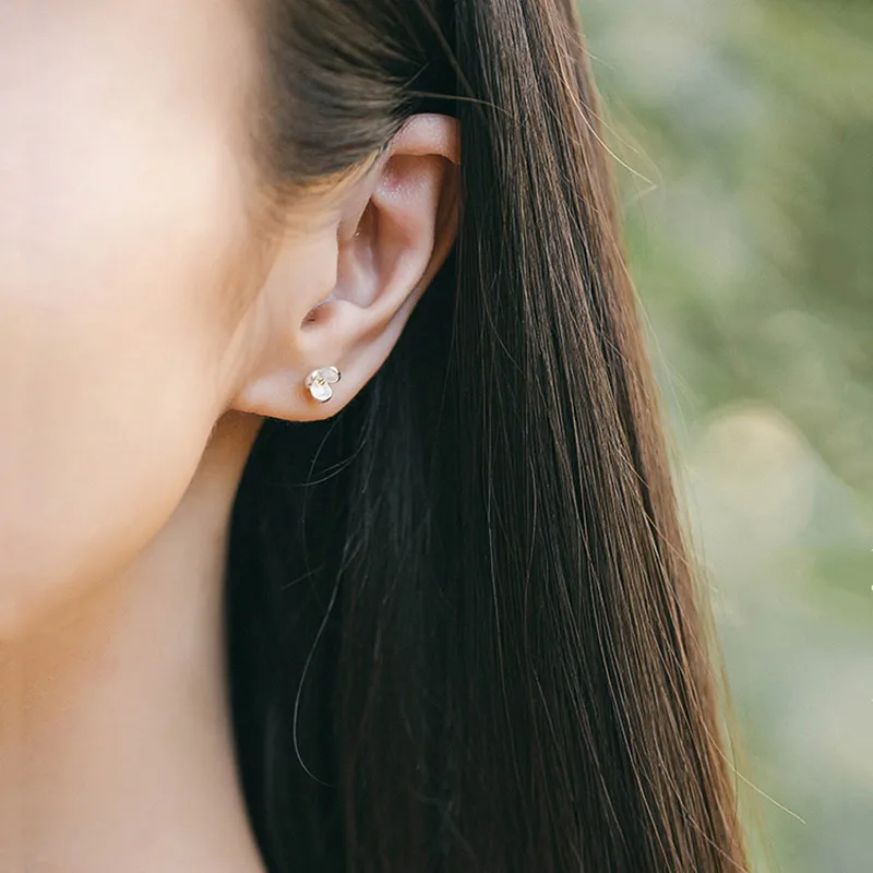 925 Sterling Silver Earrings Magnolia Flower Stud Earrings For Women Fashion Simple Popular Girl Gift Silver Ear Jewelry
925 Sterling Silver Earrings Magnolia Flower Stud Earrings For Women Fashion Simple Popular Girl Gift Silver Ear Jewelry