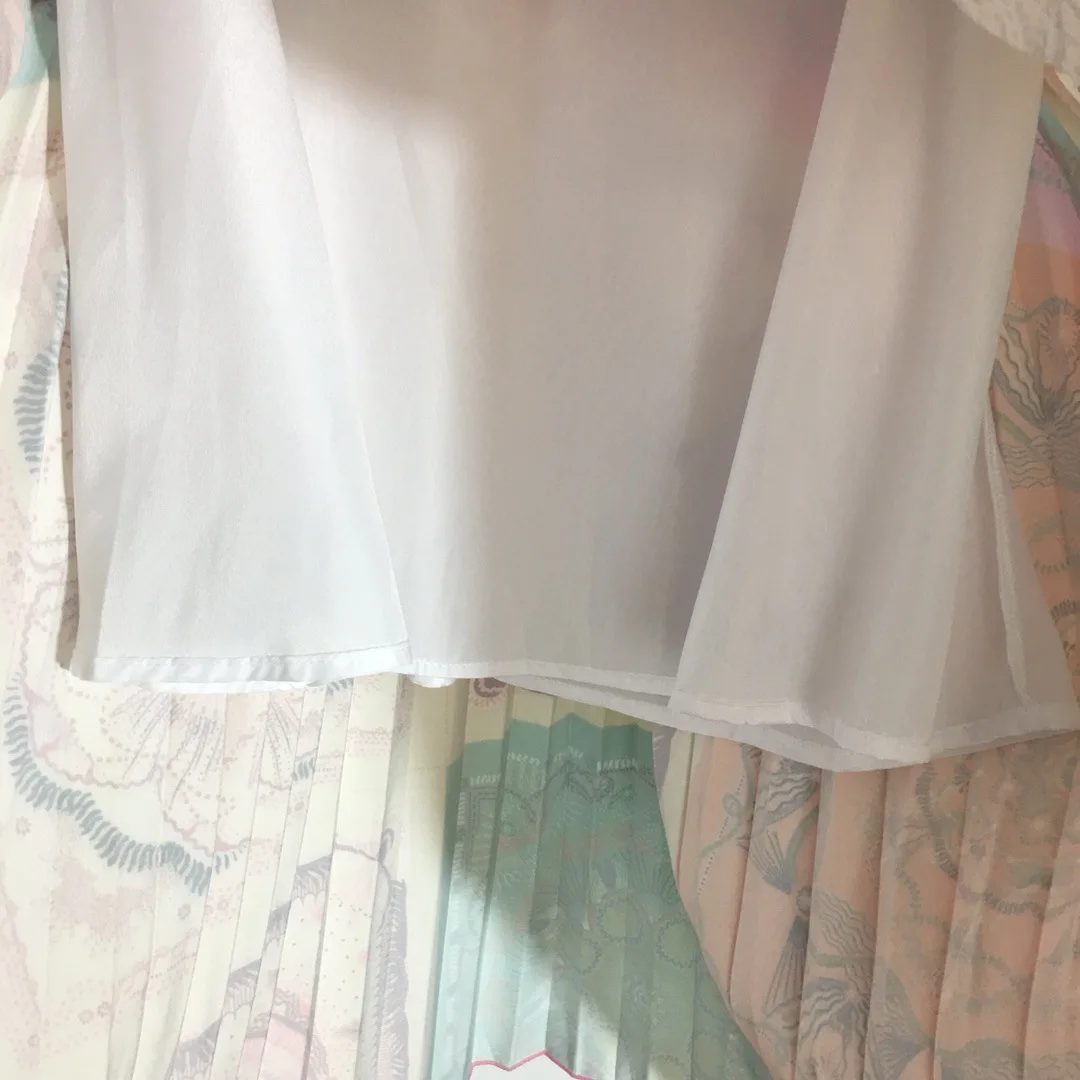 Summer 2021 Fashion women's vintage Skirts suits print Short sleeves T-shirts+pleated Skirts 2piece set A399
Summer 2021 Fashion women's vintage Skirts suits print Short sleeves T-shirts+pleated Skirts 2piece set A399