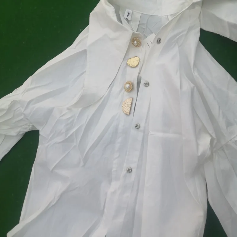 2021 Spring Summer Women New Sweet Blouse Pointed Collar Long Lantern Sleeve Single Breasted White Minimalist Loose Shirt FS254
2021 Spring Summer Women New Sweet Blouse Pointed Collar Long Lantern Sleeve Single Breasted White Minimalist Loose Shirt FS254