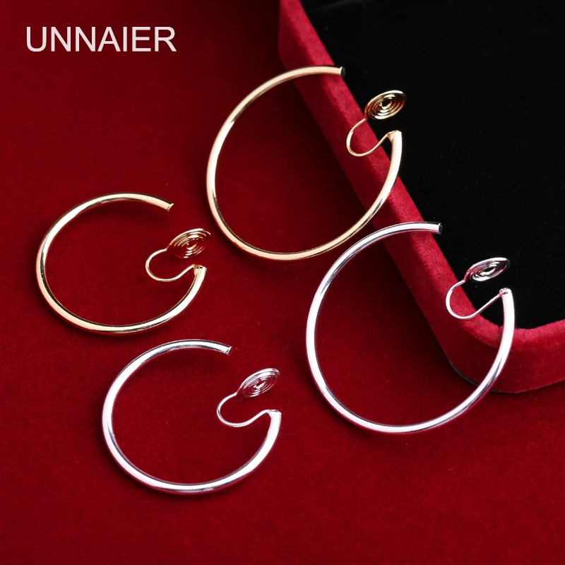 Ear clip female design sense, simple and new painless ear clip ring mosquito coil plate, no hole in summer, high sense
Ear clip female design sense, simple and new painless ear clip ring mosquito coil plate, no hole in summer, high sense