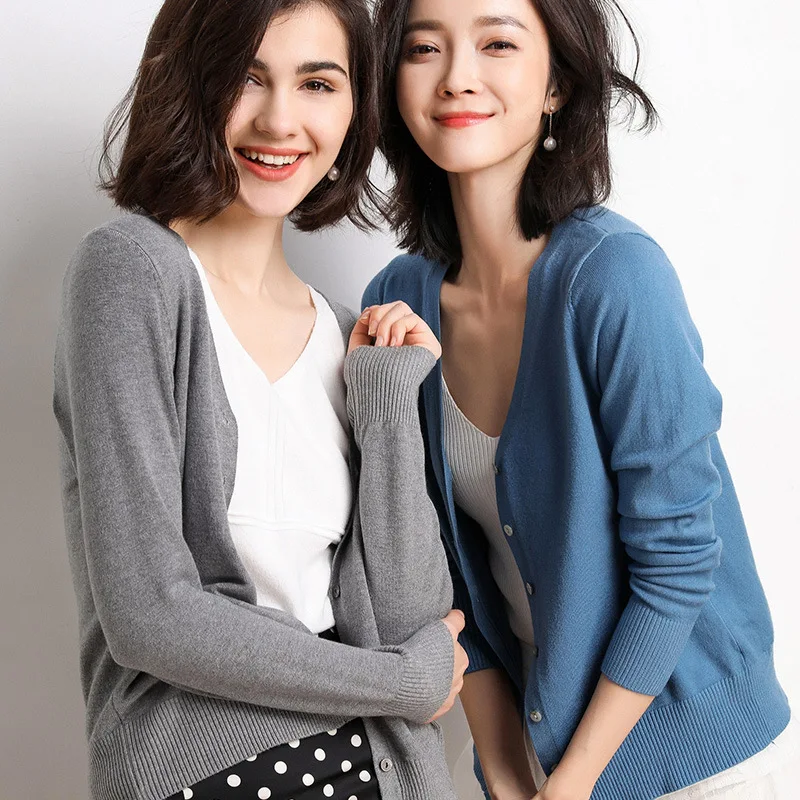 Women Sweater 2020 New V-neck Female Long-sleeved Knitted Pullover Jumper Pull Femme Clothes White Black Loose Thin Bottom Up
Women Sweater 2020 New V-neck Female Long-sleeved Knitted Pullover Jumper Pull Femme Clothes White Black Loose Thin Bottom Up