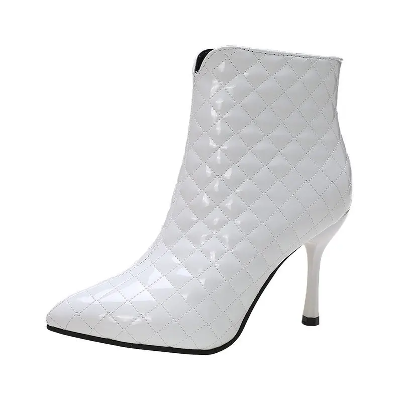 New Autumn Winter Soft Leather Women Ankle Boots Sexy High Heels Riding Boots Dress Party Shoes Woman Buckle Female Short Boots
New Autumn Winter Soft Leather Women Ankle Boots Sexy High Heels Riding Boots Dress Party Shoes Woman Buckle Female Short Boots