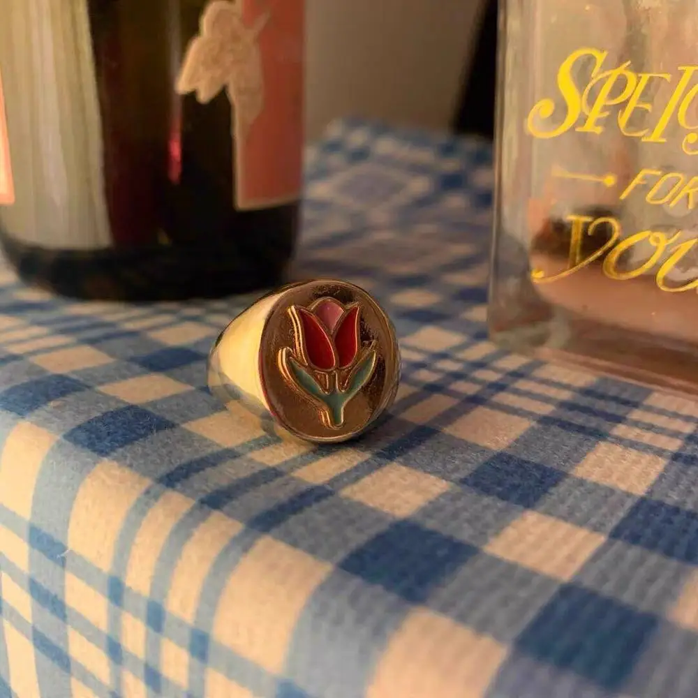 2021 Hot sales Korea retro golden New Design Small Daisy Metal Rings For Women Girls Party Aesthetic Jewelry Party Gifts
2021 Hot sales Korea retro golden New Design Small Daisy Metal Rings For Women Girls Party Aesthetic Jewelry Party Gifts