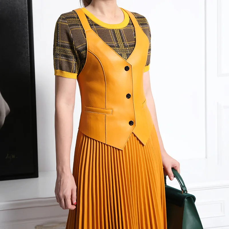 Fashion women's Genuine Vest Autumn Spring women High quality sheepskin Real leather waistcoat A095
Fashion women's Genuine Vest Autumn Spring women High quality sheepskin Real leather waistcoat A095