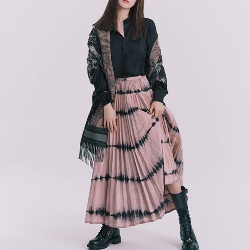2021 Autumn Fashion Designer Skirt Set Women Black Single Breasted Shirt+High Waist Color Matching Pleated Skirt Suits
2021 Autumn Fashion Designer Skirt Set Women Black Single Breasted Shirt+High Waist Color Matching Pleated Skirt Suits