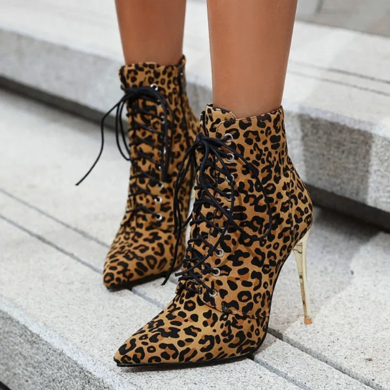 Fanyuan Boots Thin High Heel Sexy Pointed Toe Autumn Winter Women Shoes Fashion Leopard Lace Up Ankle Boots Size 34-48
Fanyuan Boots Thin High Heel Sexy Pointed Toe Autumn Winter Women Shoes Fashion Leopard Lace Up Ankle Boots Size 34-48