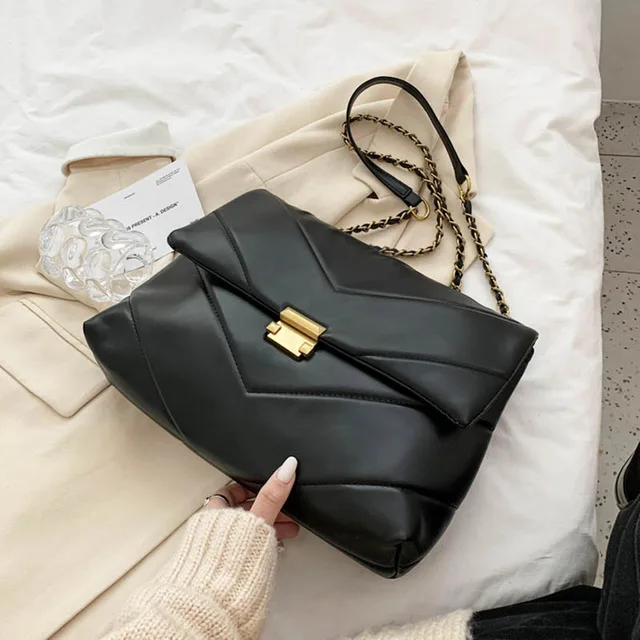 Brand Design Blue Denim Shoulder Purse New Wave Quilted Shoulder Bag Women Metal Chain Crossbody Tote Bags Female Handbag Women
Brand Design Blue Denim Shoulder Purse New Wave Quilted Shoulder Bag Women Metal Chain Crossbody Tote Bags Female Handbag Women