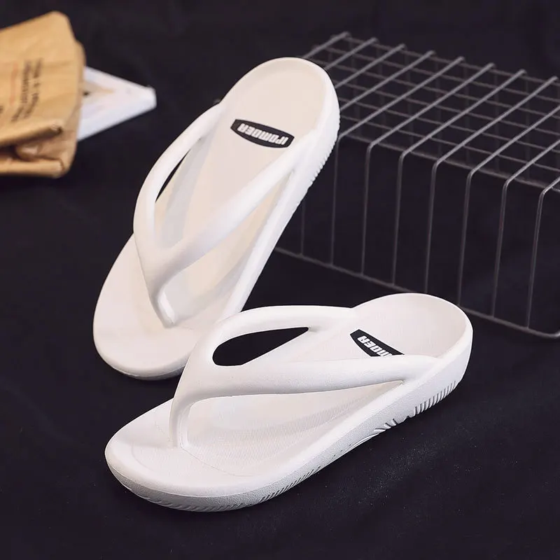 Flip-flops Outer Wear Flat Soft Comfortable Non-Slip Deodorant Shock-Absorbing Wear-Resistant Men's And Women's Beach Slippers
Flip-flops Outer Wear Flat Soft Comfortable Non-Slip Deodorant Shock-Absorbing Wear-Resistant Men's And Women's Beach Slippers