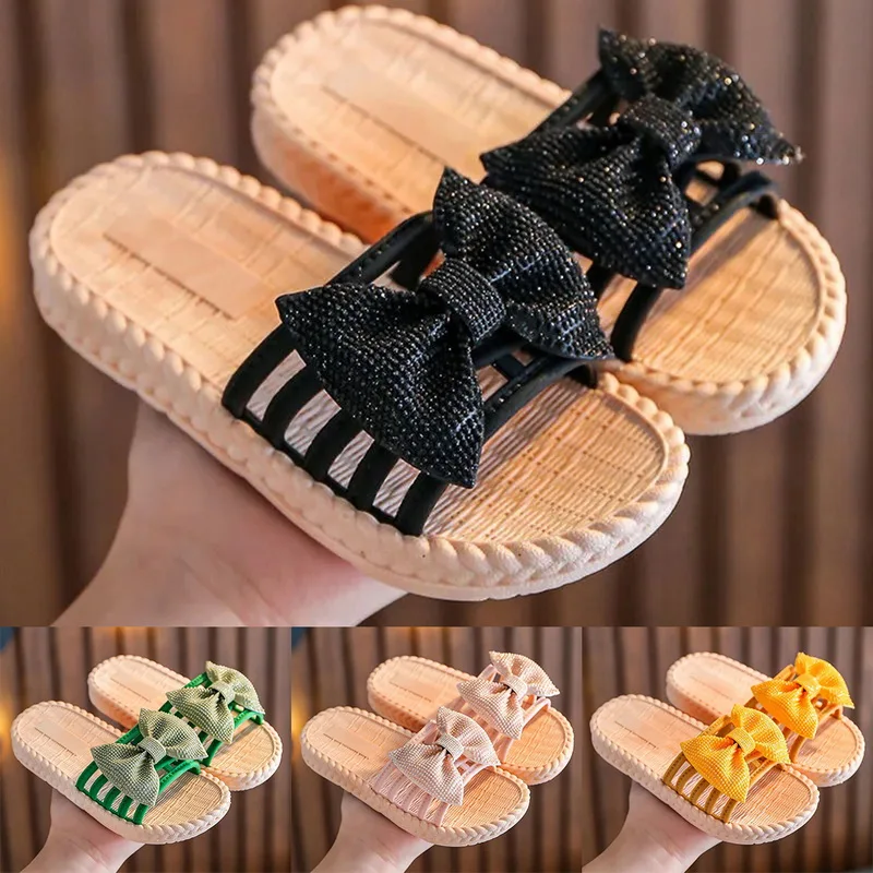 Girls Sandals Summer New Children's Fashion Soft Bottom Bowknot Beach Shoes Little Girl Baby Party Princess Slippers Sweet Style 
Girls Sandals Summer New Children's Fashion Soft Bottom Bowknot Beach Shoes Little Girl Baby Party Princess Slippers Sweet Style