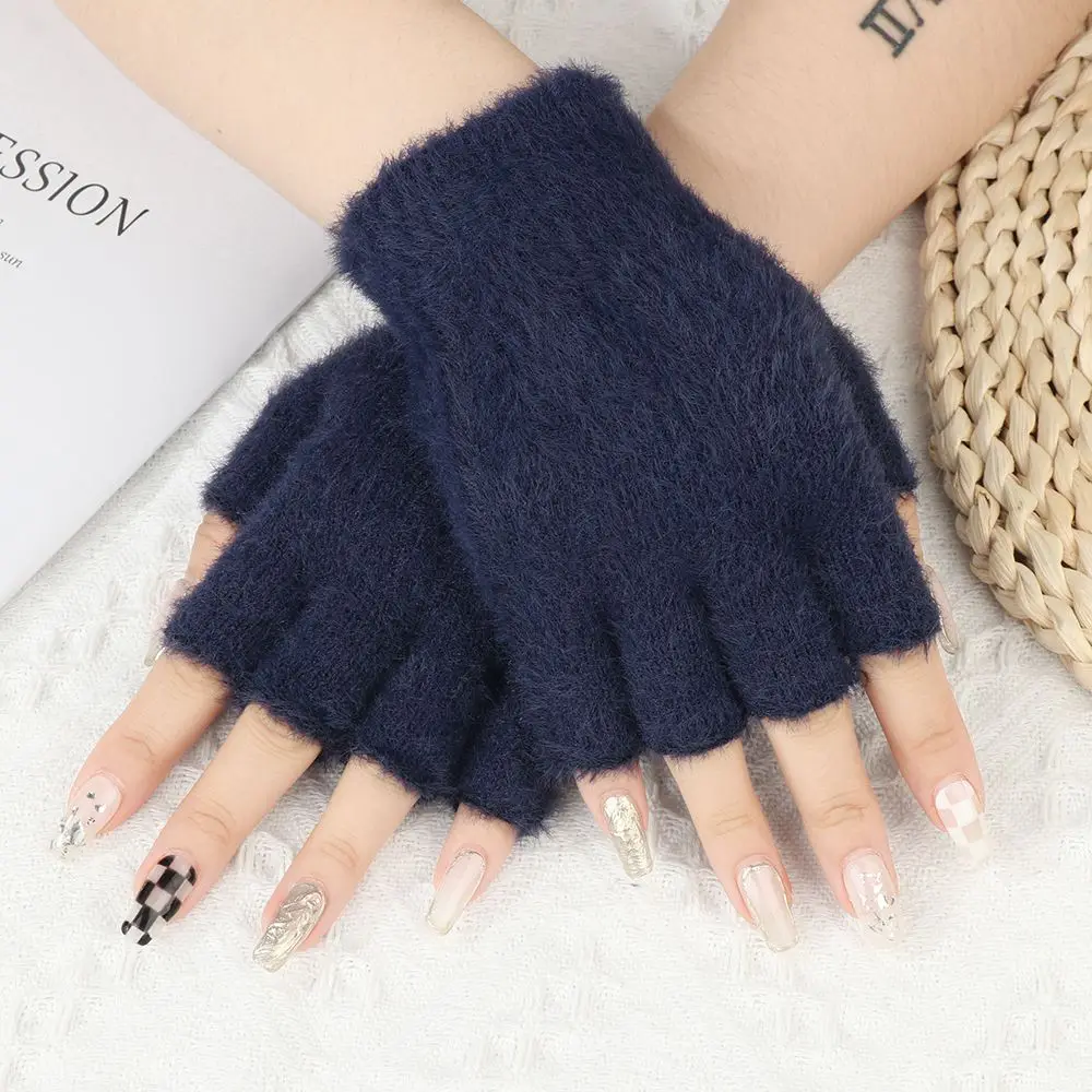 1 Pair Gift Warm Solid Color Elastic Stretch Imitation Mink Hair Fingerless Mittens Half Finger Gloves Plush Knitted
1 Pair Gift Warm Solid Color Elastic Stretch Imitation Mink Hair Fingerless Mittens Half Finger Gloves Plush Knitted
