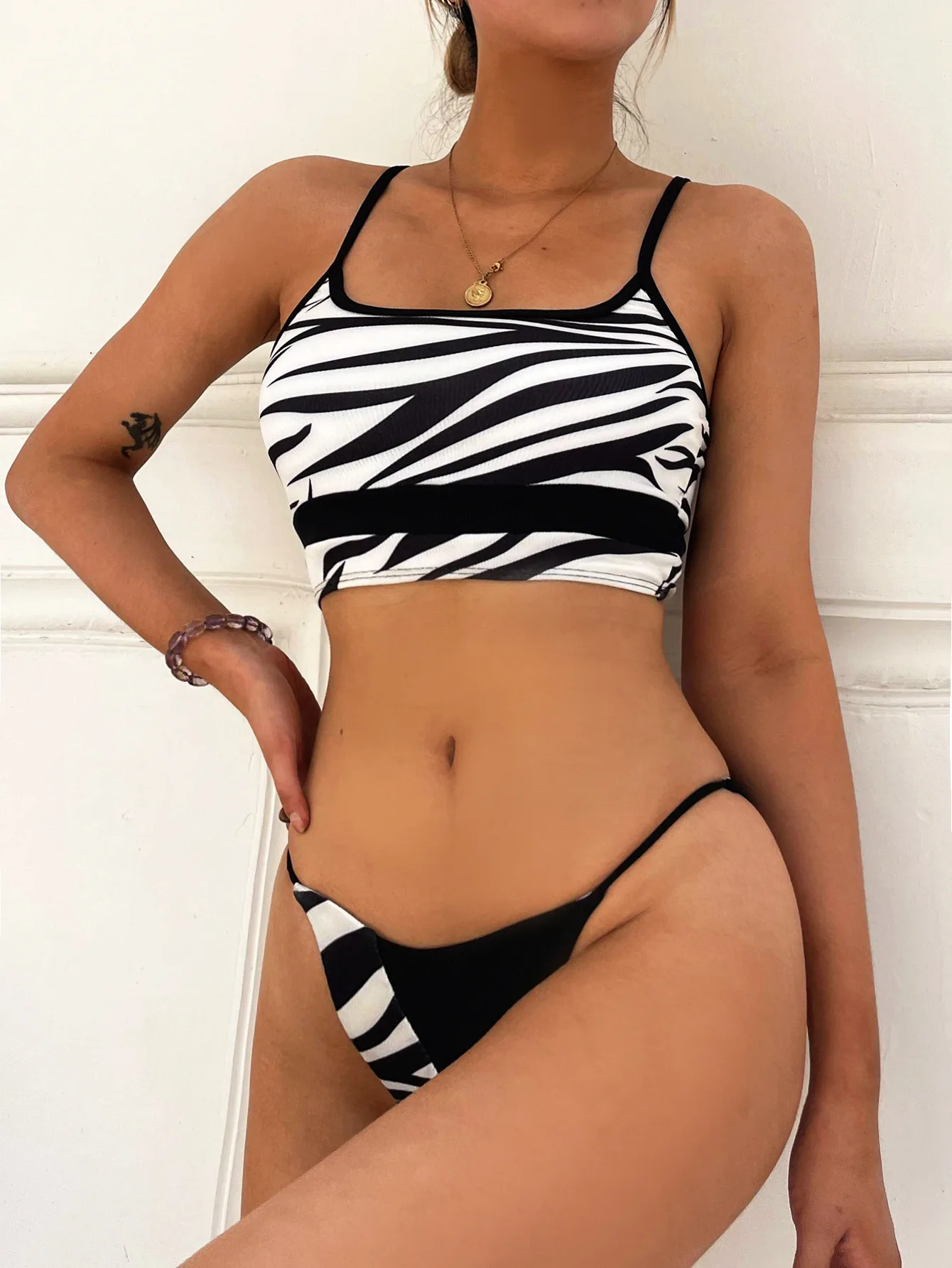 Sexy Bikini Set Ribbed Swimsuit Women 2 Pieces Print Patchwork Swimwear Female Beach Bather Bathing Suit Biquinis Feminino 2021
Sexy Bikini Set Ribbed Swimsuit Women 2 Pieces Print Patchwork Swimwear Female Beach Bather Bathing Suit Biquinis Feminino 2021