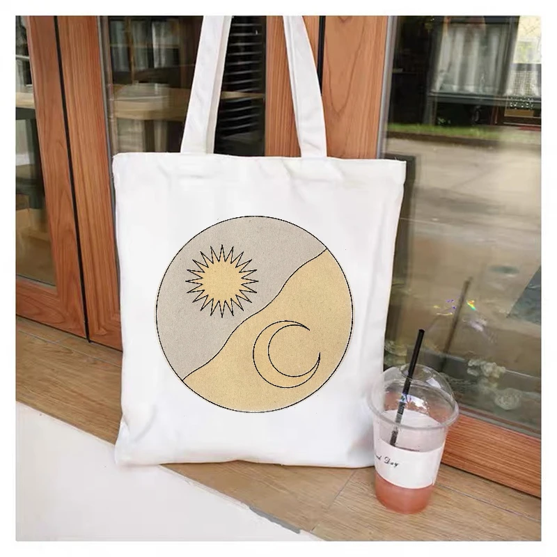 2021 Large Capacity Sun and Moon Pringing Ladies Shopper Bags Handbag Flower Aesthetic Graphic Canvas Shopping Bags Totes
2021 Large Capacity Sun and Moon Pringing Ladies Shopper Bags Handbag Flower Aesthetic Graphic Canvas Shopping Bags Totes