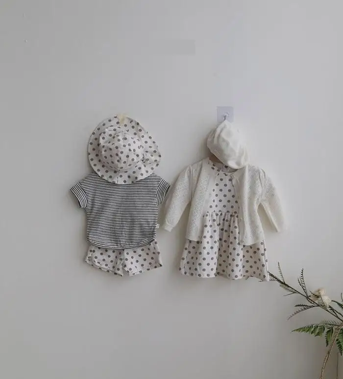 Summer Casual Baby Girls Boys T Shirt Cotton Girl Tops Boy Short Sleeve T Shirt Kids Striped Tee Clothing Baby Clothes 0-24M
Summer Casual Baby Girls Boys T Shirt Cotton Girl Tops Boy Short Sleeve T Shirt Kids Striped Tee Clothing Baby Clothes 0-24M