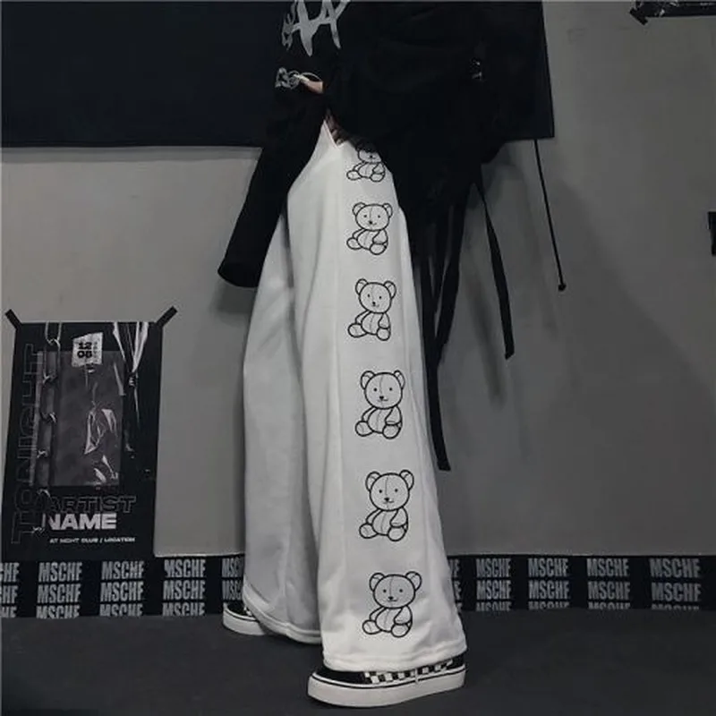 Korean Style Wide Leg Pants Cartoon Print Harajuku Trousers Women Streetwear Autumn Fashion Streetwear Sweatpants Women 
Korean Style Wide Leg Pants Cartoon Print Harajuku Trousers Women Streetwear Autumn Fashion Streetwear Sweatpants Women