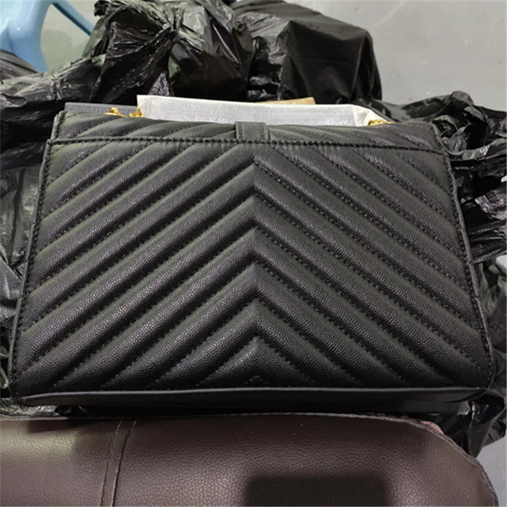 New Classic Women's Genuine Leather Thread Shoulder Bag Black with gold chain silver chain Handbag Bags Ladies Handbags
New Classic Women's Genuine Leather Thread Shoulder Bag Black with gold chain silver chain Handbag Bags Ladies Handbags