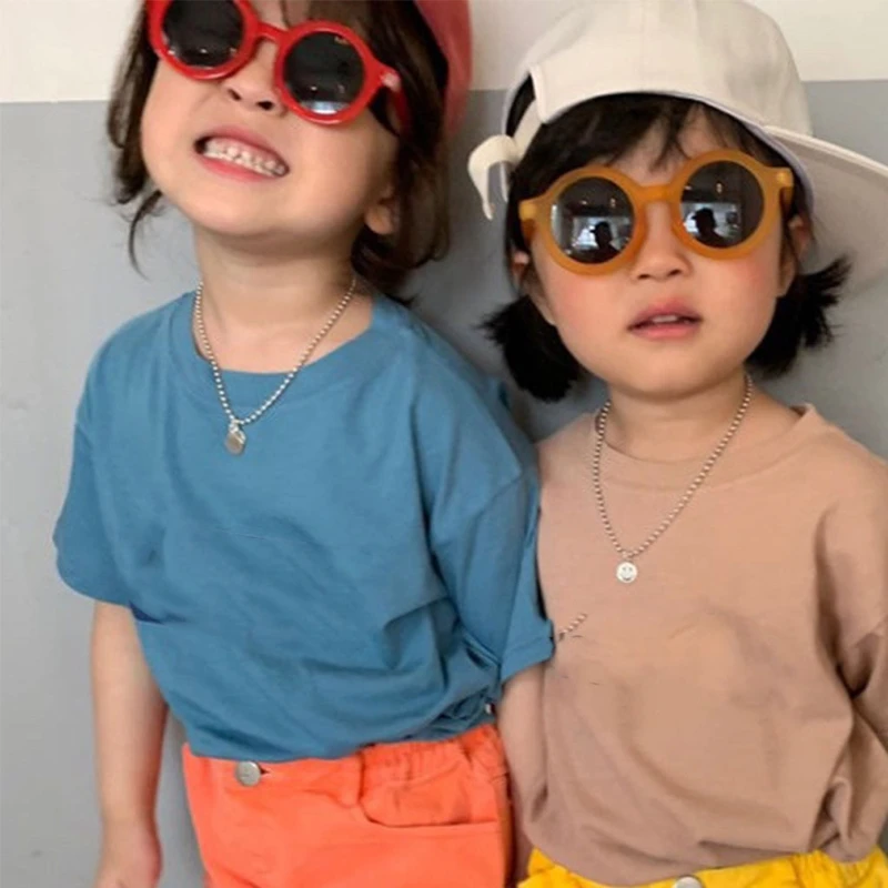 Retro Vintage Sunglasses for Babies for Halloween Cosplay Kids Girls Boys Baby's First Sunglasses Round Plastic Frame
Retro Vintage Sunglasses for Babies for Halloween Cosplay Kids Girls Boys Baby's First Sunglasses Round Plastic Frame