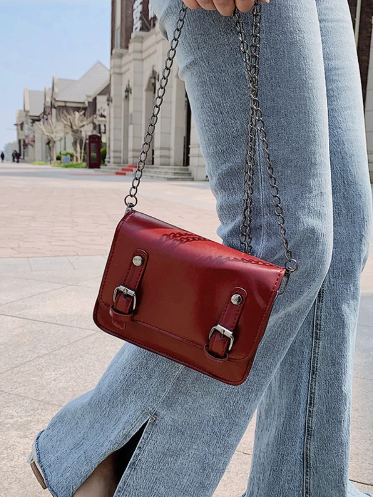 Portable All-match Small Square Bag Simple Arrow Casual Women's Bag 2020 New Fashion One-shoulder Ulzzang Messenger Bag
Portable All-match Small Square Bag Simple Arrow Casual Women's Bag 2020 New Fashion One-shoulder Ulzzang Messenger Bag