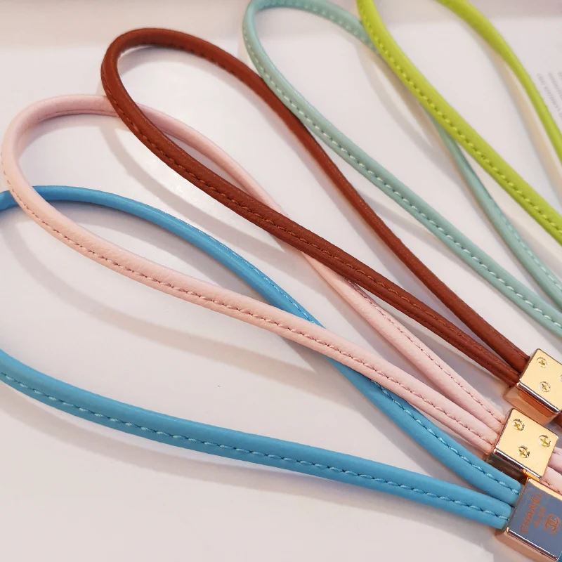 Mobile phone lanyard short high-end leather pendant small fragrance charm sling mobile phone case universal anti-lost lanyard
Mobile phone lanyard short high-end leather pendant small fragrance charm sling mobile phone case universal anti-lost lanyard