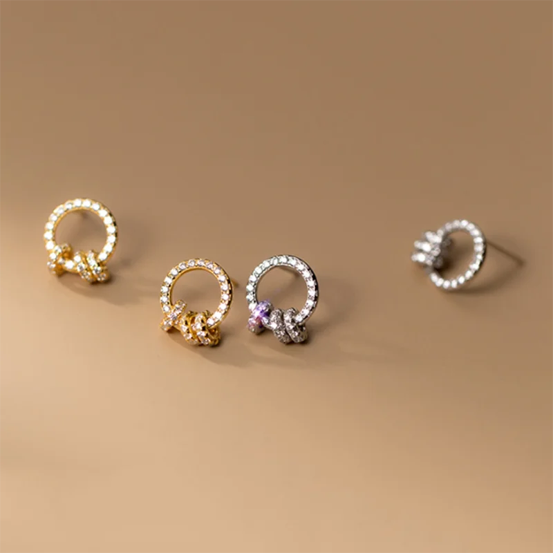 A00891 Jazaz 925 Silver Luxury Zircon Geometric Lucky Stud Earrings for Women Chic Girlfriend Sterling Silver Birthday Jewelry
A00891 Jazaz 925 Silver Luxury Zircon Geometric Lucky Stud Earrings for Women Chic Girlfriend Sterling Silver Birthday Jewelry