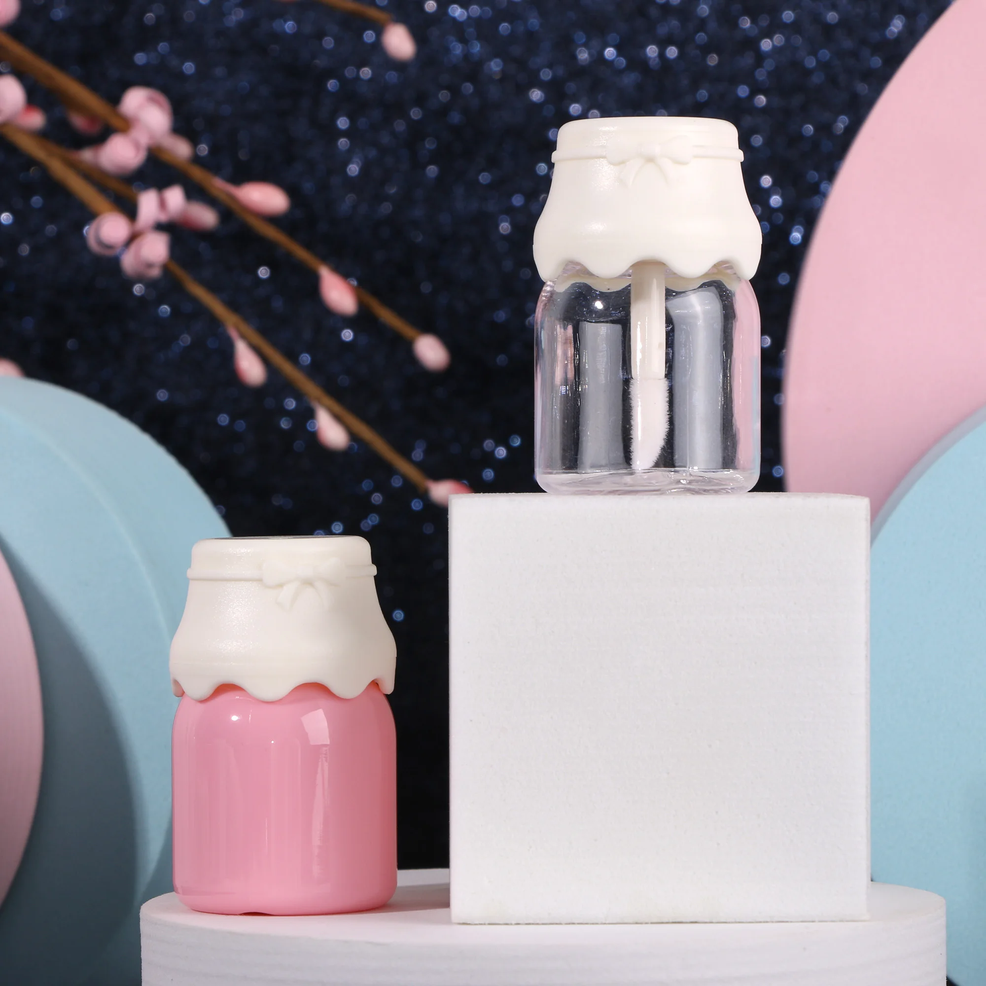 1PCs 8 mL Mini Milk Bottle Empty Lip Glaze Tube Transparent Pink Plastic Lipstick Tube Container Refillable Lip Balm Bottle New
1PCs 8 mL Mini Milk Bottle Empty Lip Glaze Tube Transparent Pink Plastic Lipstick Tube Container Refillable Lip Balm Bottle New