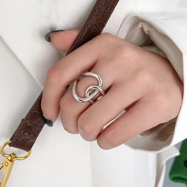 Special Design Cool Finger Ring Adjustable Women Charm Fashion Brand Adjustable Stainless Gold Rings Silver Color
Special Design Cool Finger Ring Adjustable Women Charm Fashion Brand Adjustable Stainless Gold Rings Silver Color