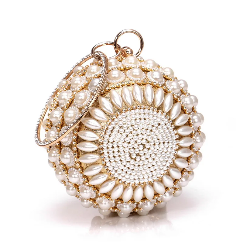 Temperament Fashionable Luxury Pearl Evening Bag for European and American Banquets with Evening Gown Metal Bag for Women
Temperament Fashionable Luxury Pearl Evening Bag for European and American Banquets with Evening Gown Metal Bag for Women