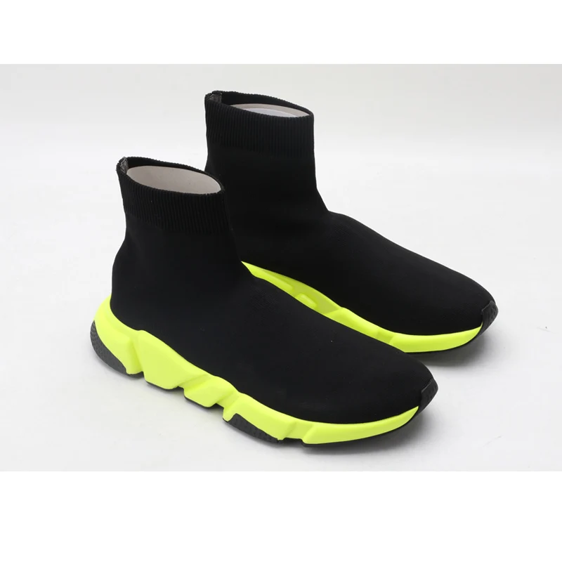 New Men's and women's running shoes Soft and comfortable Ultra light and breathable Jogging outdoors Mesh shoes
New Men's and women's running shoes Soft and comfortable Ultra light and breathable Jogging outdoors Mesh shoes