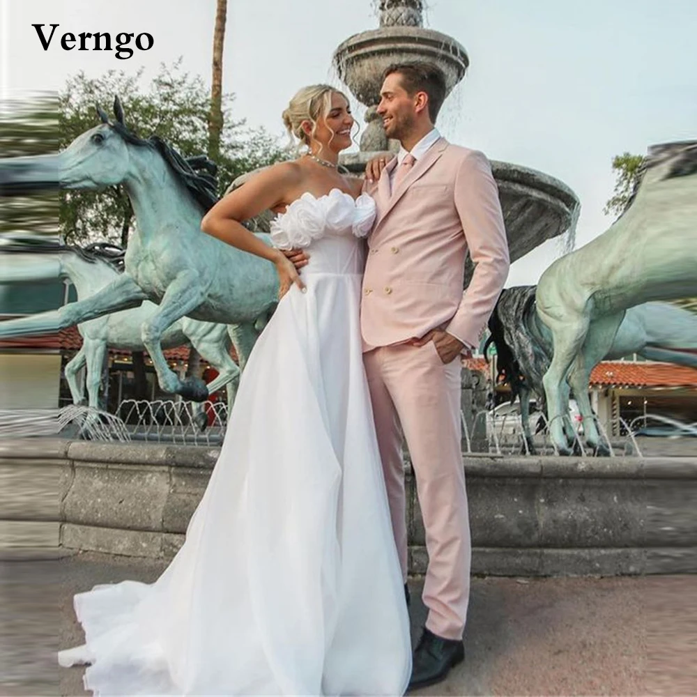 Verngo 2021 White A Line Organza Wedding Dresses With 3D Flowers Strapless Simple Bride Gowns Sweep Train Robe de mariage
Verngo 2021 White A Line Organza Wedding Dresses With 3D Flowers Strapless Simple Bride Gowns Sweep Train Robe de mariage