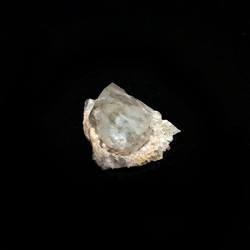 24g A7-2gy Natural Fluorite Mineral Crystal Specimen Home Decoration From Xianghuapu Hunan Province China
24g A7-2gy Natural Fluorite Mineral Crystal Specimen Home Decoration From Xianghuapu Hunan Province China