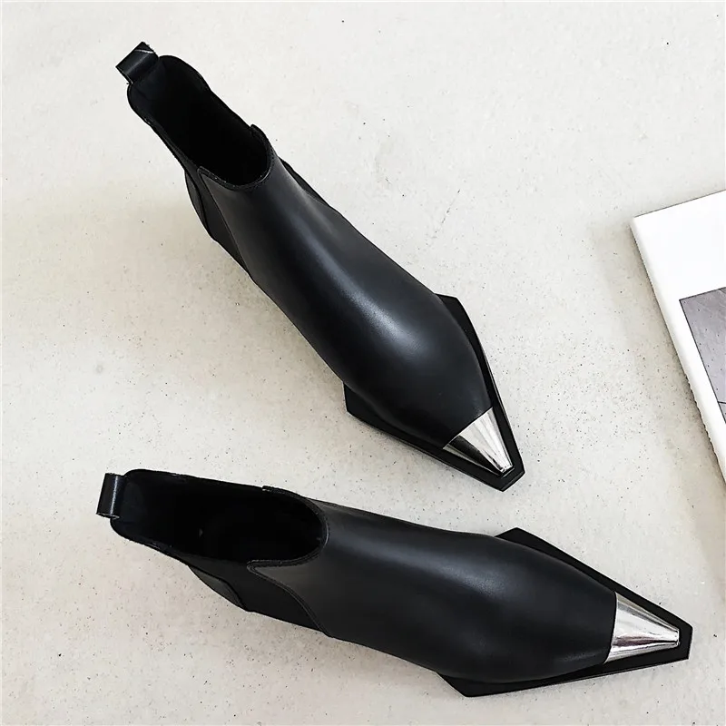 Natural Genuine leather boots women metal pointed toe ladies ankle boots for women square heels spring autumn shoes
Natural Genuine leather boots women metal pointed toe ladies ankle boots for women square heels spring autumn shoes
