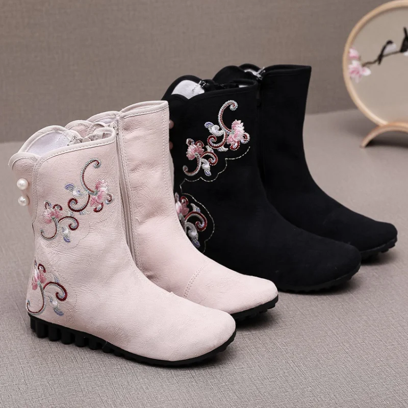 Women's Embroidered Boots 2021 New Ethnic Style Women's Flat Shoes Fashion Non-slip Wear-resistant Autumn Women's Single Boots
Women's Embroidered Boots 2021 New Ethnic Style Women's Flat Shoes Fashion Non-slip Wear-resistant Autumn Women's Single Boots