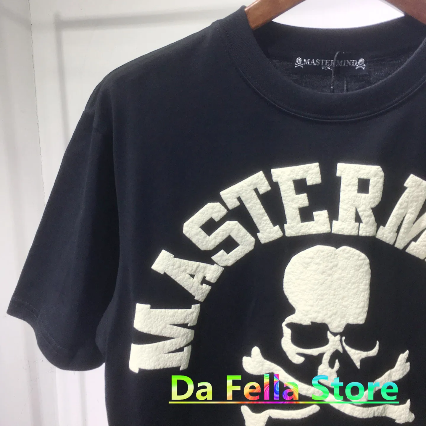 Mastermind World Foam Printing T-shirt 2021 Men Women 3D Logo Mastermind Japan Tee Big Mark MMJ Tops Short Sleeve 
Mastermind World Foam Printing T-shirt 2021 Men Women 3D Logo Mastermind Japan Tee Big Mark MMJ Tops Short Sleeve