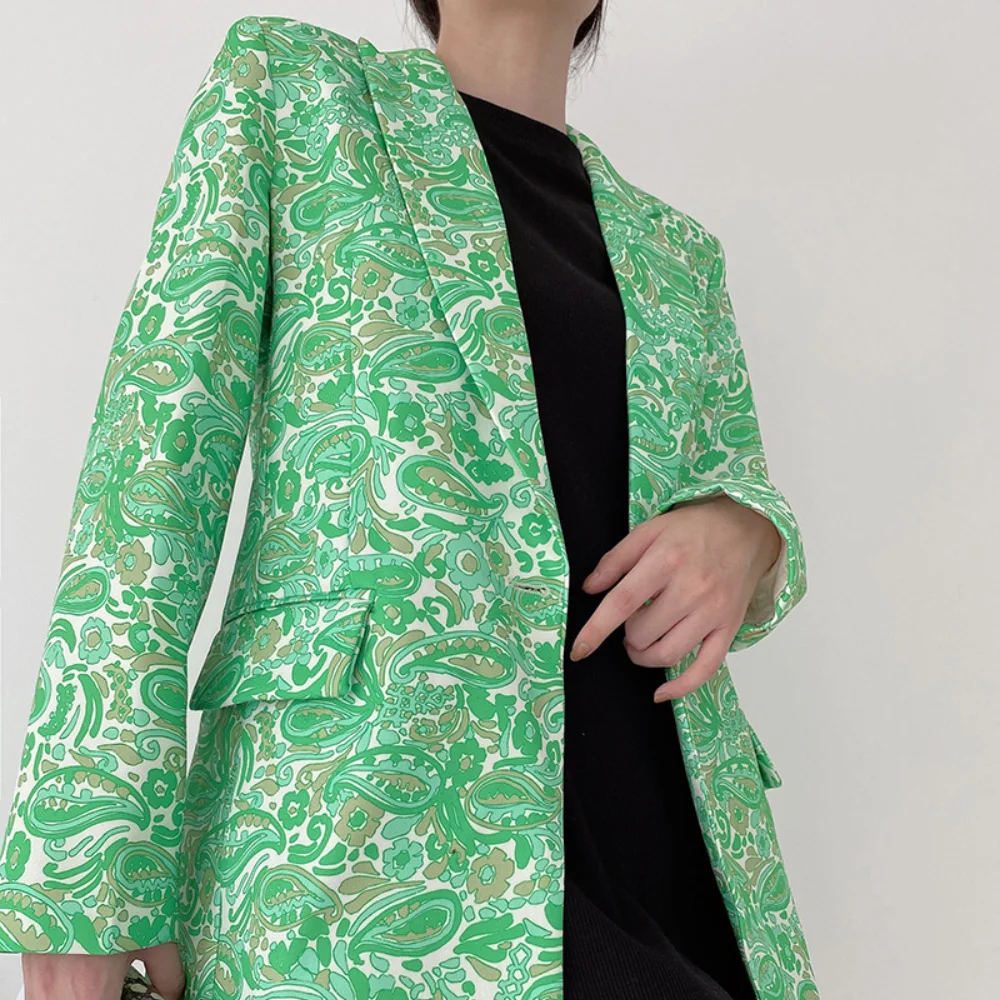 2021 Autumn Fashion Casual Vintage Print Single Button Green Long Sleeve Notched Collar Women Loose Mid-length Blazers Coat
2021 Autumn Fashion Casual Vintage Print Single Button Green Long Sleeve Notched Collar Women Loose Mid-length Blazers Coat
