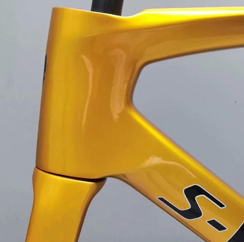 Made in Taiwan VENGE frame ultralight carbon fiber bicycle disc brake, BB30 bottom bracket 2021 latest climbing mold
Made in Taiwan VENGE frame ultralight carbon fiber bicycle disc brake, BB30 bottom bracket 2021 latest climbing mold