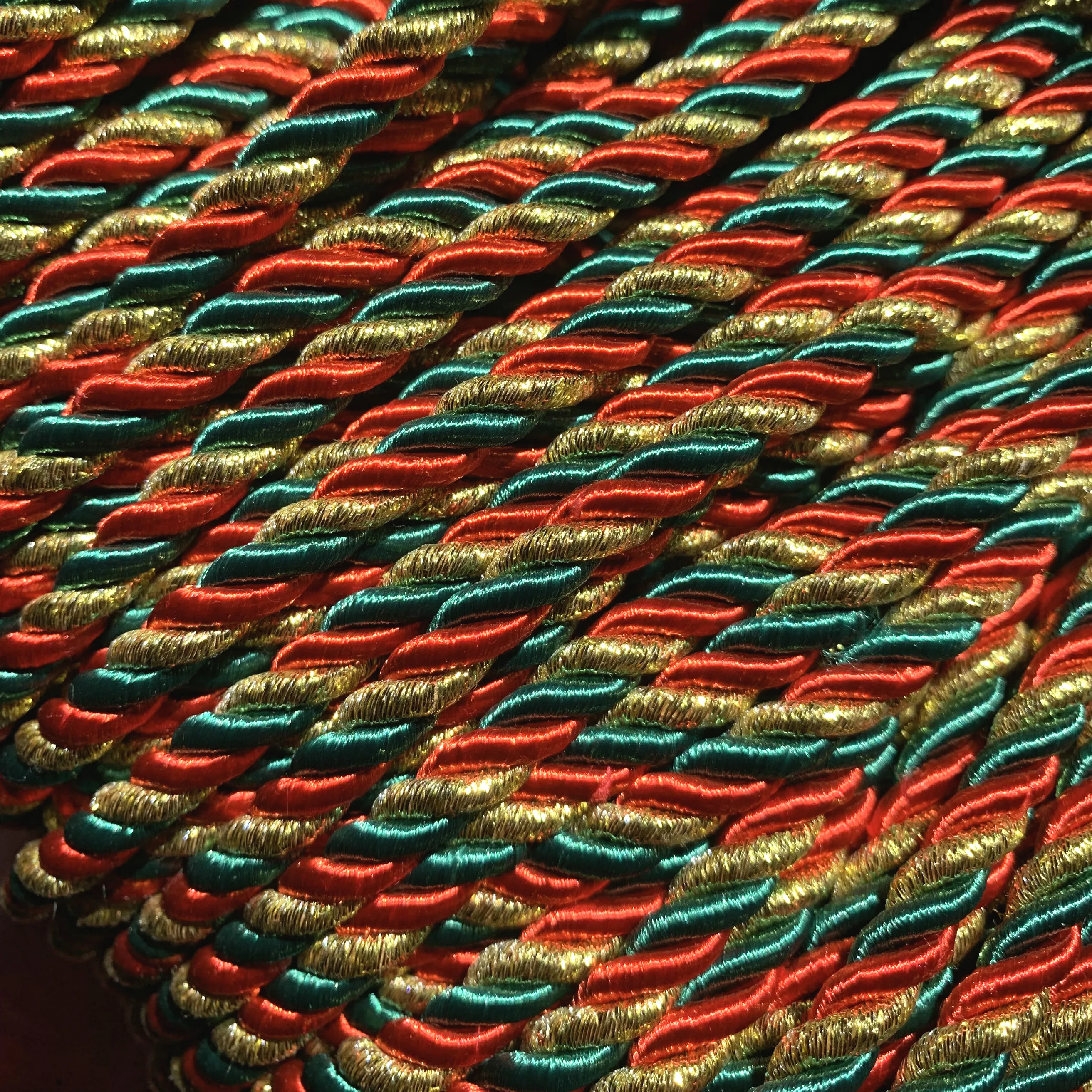 ZERZEEMOOY Christmas Cord DIY Handmade 3mm 5mm Solid Color 3 braided Thread Decorative Twisted Satin Polyester Twine String 5Y
ZERZEEMOOY Christmas Cord DIY Handmade 3mm 5mm Solid Color 3 braided Thread Decorative Twisted Satin Polyester Twine String 5Y