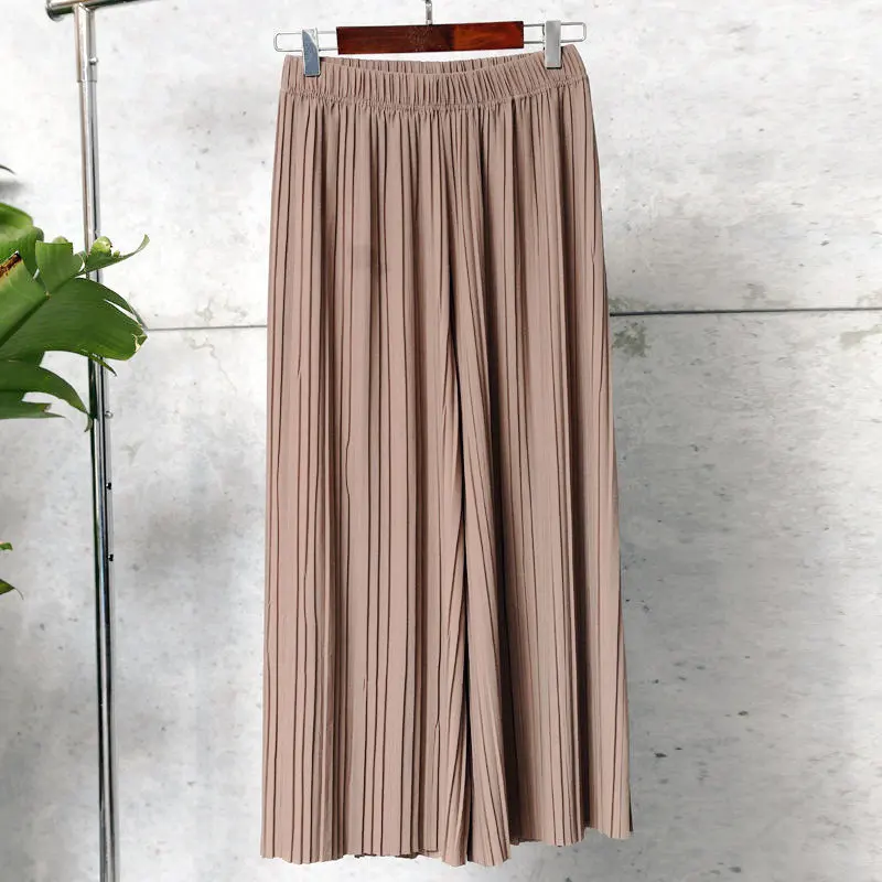Fashion Women Pleated Wide Leg Pants Summer Thin Loose High Waist Trousers Girls Straight Casual Stretch Cropped Pants Elastic 
Fashion Women Pleated Wide Leg Pants Summer Thin Loose High Waist Trousers Girls Straight Casual Stretch Cropped Pants Elastic